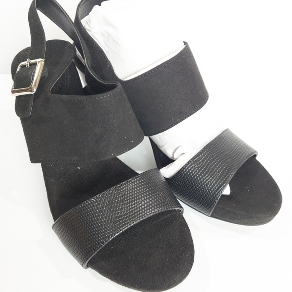 Giani Bernini Aikko Memory Foam Sandals-7 - Picture 2 of 4